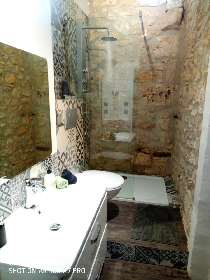 Coeur De Vigne A Colombier 24560 Bed & Breakfast Issigeac Bagian luar foto
